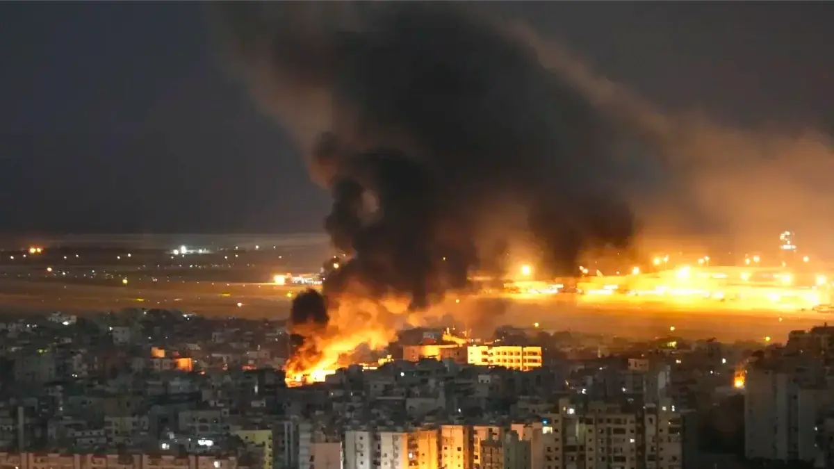 Israel không kích Liban khiến 13 người thiệt mạng